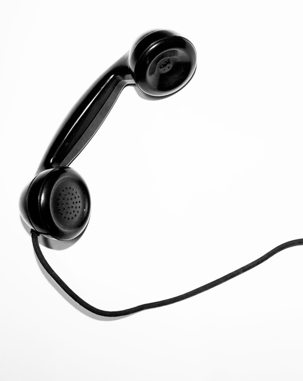 quino-al-4SNUcHPiC8c-unsplash (Custom) quino al 4SNUcHPiC8c unsplash Custom e1661451185673 KI-Support-Automatisierung, KI-Support-Agent, KI-Servicedesk, KI-Incident-Management, Automatisierung von Supportprozessen Ticketing-Klarheit durch KI